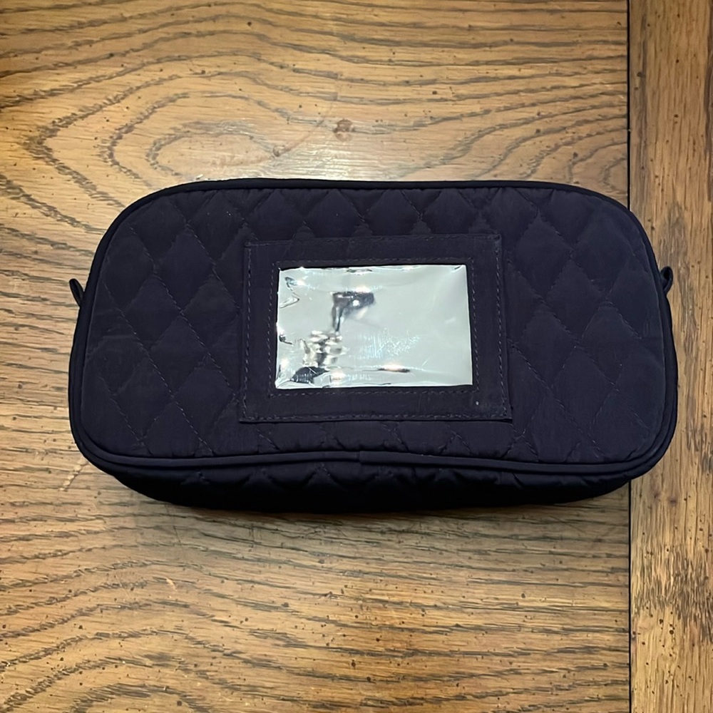 Vera Bradley cosmetic case‎
